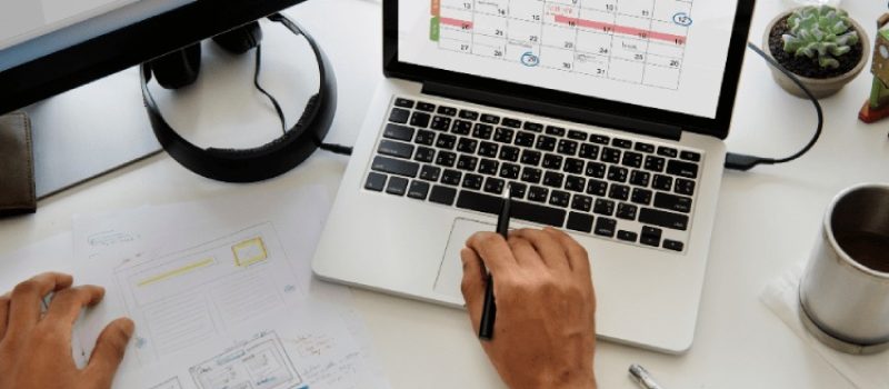 Mengelola administrasi hari libur, Sumber: presensi.co.id