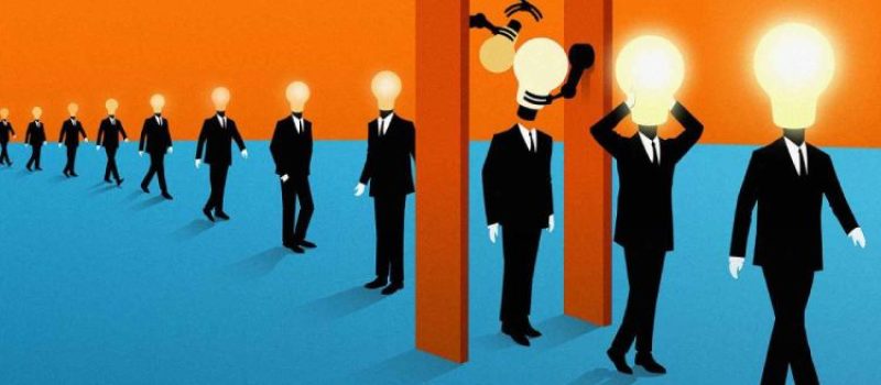 Pelatihan pengembangan diri karyawan, Sumber: licdn.com